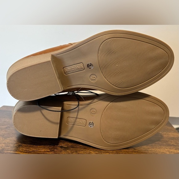 Arizona Women’s Cognac Camino Stacked Heel Booties NWT Various Sizes - Picture 3 of 8